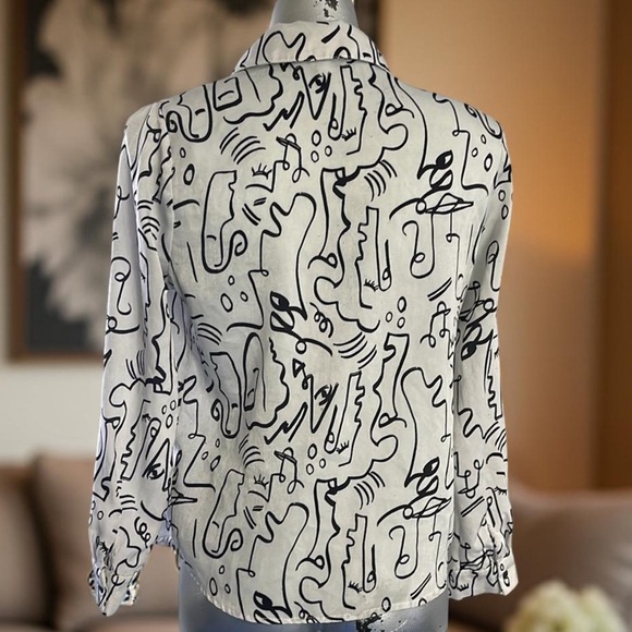 Rabbit Rose Small Abstract Black and White Women's Top - Picture 4 of 4